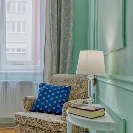 Rasl Residens, S Terasou Apartment *