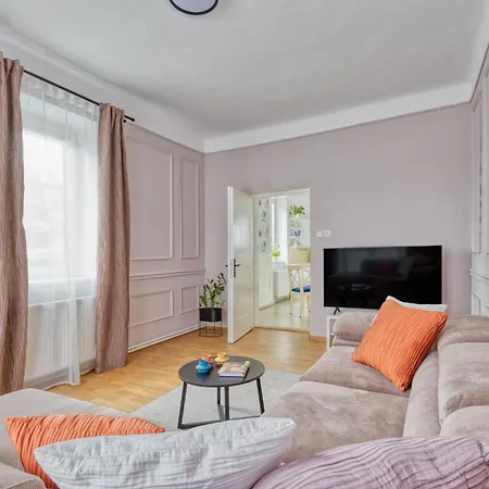 Apartment Rasl Residens, S Terasou *