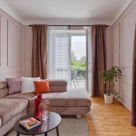 Rasl Residens, S Terasou Apartment